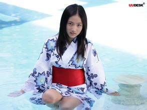 howmuch to raise in poker Pekan lalu, Takeyama mengumumkan di acara tersebut bahwa ia menjadi penggemar ratu model balap Ayaka Ichihara